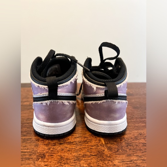 AIR JORDAN 1 MID SE TD 'ZEN MASTER' SIZE 10C - Picture 4 of 5